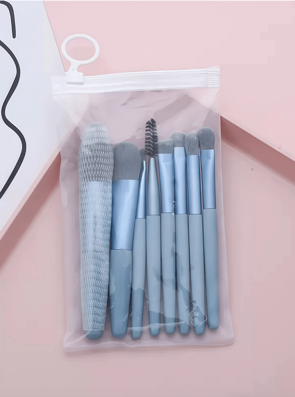 8 Sets Of Mini Portable Makeup Brushes