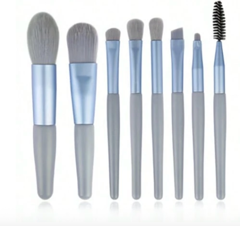 8 Sets Of Mini Portable Makeup Brushes
