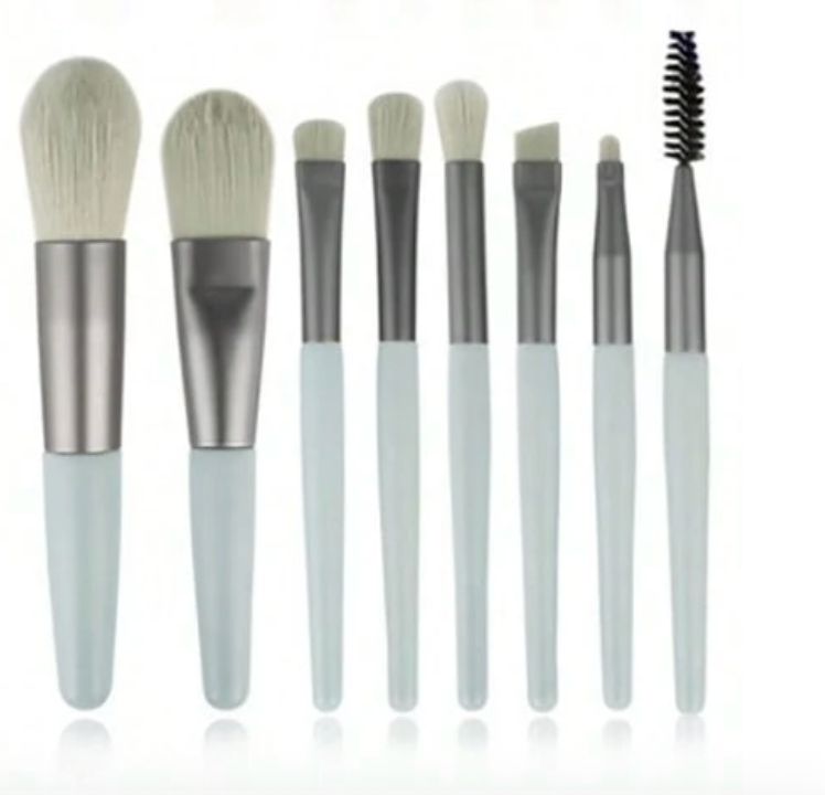 8 Sets Of Mini Portable Makeup Brushes